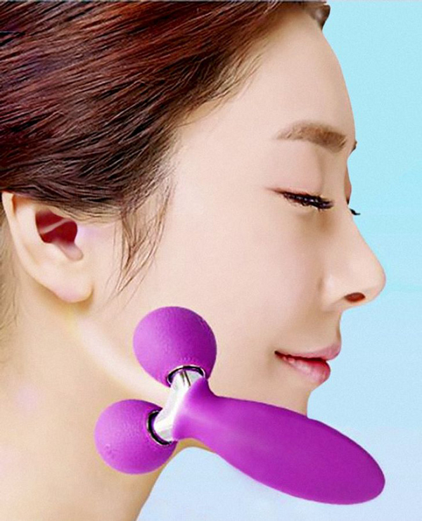 Con lăn mát xa bằng silicon này giúp gương mặt trở nên thon gọn hơn, đồng thời có tác dụng thư giãn các cơ để tạo cấu trúc khuôn mặt hoàn hảo.