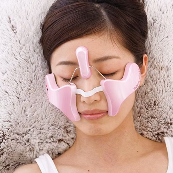 Nếu muốn có một khuôn mặt Vline mà không đau đơn thì hãy sử dụng ngay dụng cụ kích thích cơ má này nhé!