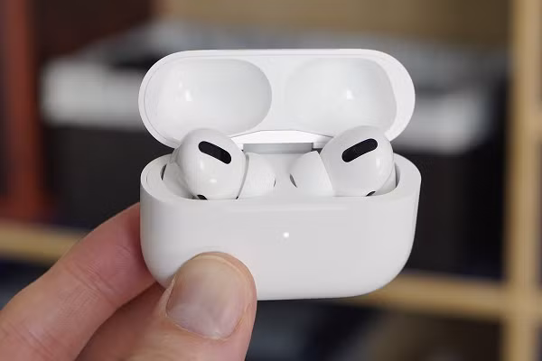 Theo The Elec, sản phẩm AirPod giá rẻ hiện trải qua quá trình đánh giá chất lượng từ Apple trước khi xuất xưởng trong khoảng 6 tháng đầu năm 2021.