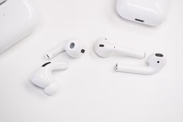 Với việc ra mắt Airpods Pro "Lite", Apple sẽ hoàn thiện dần hệ sinh thái thiết bị Apple giá rẻ gồm có iPhone SE, Apple Watch SE.