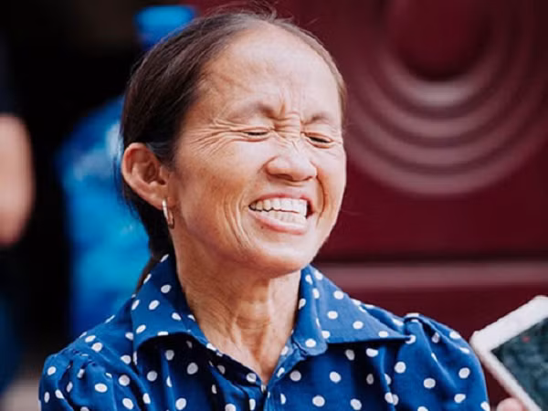 Trong danh sách Top 10 Youtuber nổi bật nhất Việt Nam năm nay không có tên cùa Bà Tân Vlog, mặc dù kênh này sở hữu đến hơn 4 triệu lượt người theo dõi.