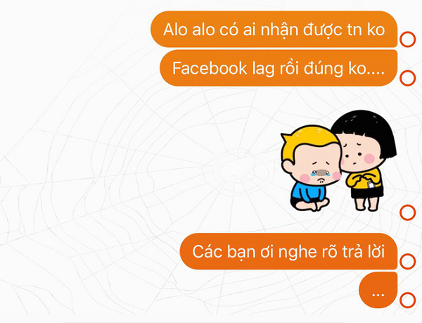 Tình trạng này xảy ra trên cả ứng dụng Messenger ở điện thoại và tính năng chat trên trình duyệt web. Trên máy tính, tin nhắn liên tục báo lỗi, đồng thời khung chat của Facebook báo "đang kết nối mạng". Còn trên điện thoại, tin nhắn cũng không hiển thị dấu tick - thể hiện việc đã được gửi đi.