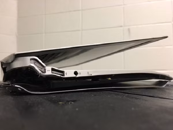 Dân công nghệ ai nhìn như này mà không xót xa đây.