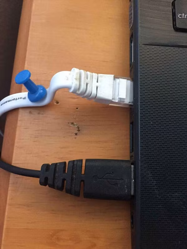 Siêu cố định cáp