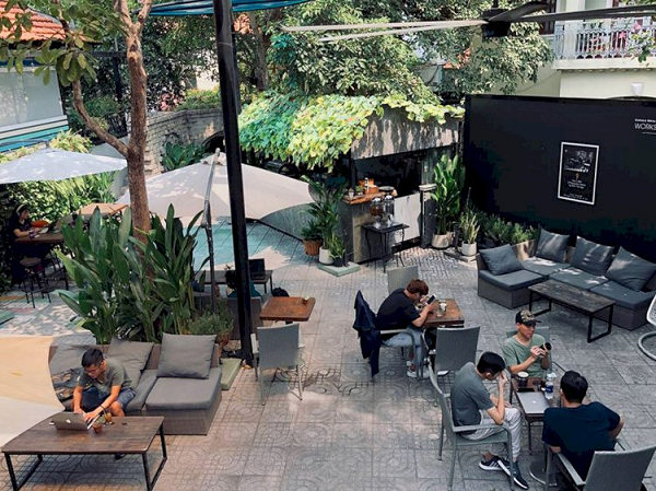 Lựa chọn những nơi đông đúc để giao dịch, tránh chỗ vắng vẻ, nhà riêng và nên mua bán vào ban ngày.