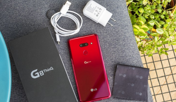 G8 ThinQ và G7 ThinQ của LG với mức giá giảm khiến cả hai điện thoại ngày càng trở nên hấp dẫn. Thiết kế của cả hai đều không thực sự nổi bật nhưng chúng đều cung cấp hiệu suất khá nhanh, với màn hình lớn, sáng và chất lượng âm thanh rất hài lòng.