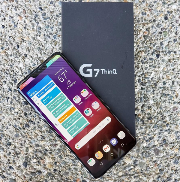 Những sản phẩm này cũng đi kèm với máy ảnh đa năng và thời lượng pin khá. Cụ thể, G8 ThinQ có màn hình hiển thị tốt hơn, pin lớn hơn và chip nhanh hơn, nhưng nó có thể vẫn đắt hơn một chút ngay cả khi đã ra mắt hơn 1 năm. Nếu có thể tìm thấy mức giá tốt hơn nữa, người dùng có thể nghĩ đến V30 hoặc V35 ThinQ cũng rất đáng để xem xét.