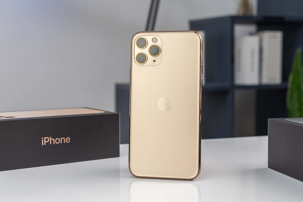 iPhone 11 là chiếc smartphone có cấu hình tốt, camera tốt, rất thích hợp dùng quay video, làm blog, pin khỏe, máy hứa hẹn dùng được lâu dài.