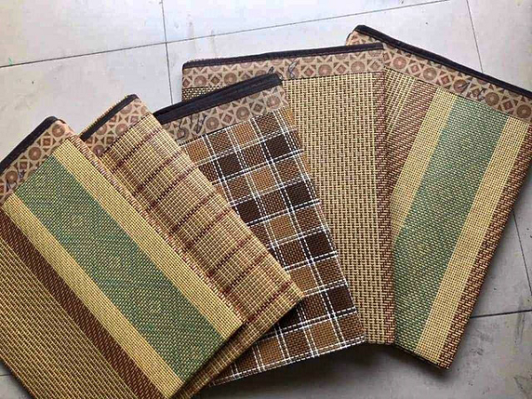 Thuật ngữ này thường được sử dụng khá nhiều bởi những streamer nổi tiếng trên Internet và dần dà được người hâm mộ sử dụng rộng rãi như một câu nói bông đùa về những gì mà họ chưa từng làm trong suốt cuộc đời của mình.