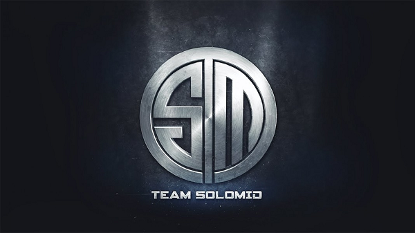 Đứng đầu bảng xếp hạng tổ chức Esports có giá trị lớn nhất thế giới 2020 là Team SoloMid thuộc sở hữu của Andy Dinh có doanh thu ước tính năm nay là 45 triệu USD. Mức tăng tưởng cao hơn 3% so với năm ngoái. Giá trị của Team SoloMid hiện nay khoảng 410 triệu USD.