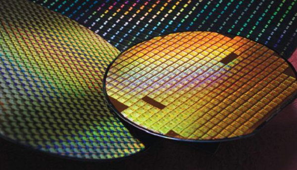 TSMC cho rằng quy trình FinFET hiện tại tốt hơn về chi phí và hiệu quả năng lượng. Như vậy, bộ chip 3nm đầu tiên vẫn sẽ sử dụng công nghệ bóng bán dẫn FinFET.