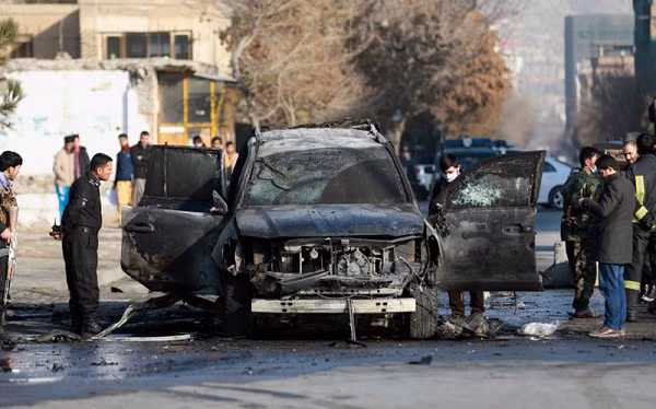 Tuy nhiên, Apple hiện chỉ có khoảng vỏn vẹn 1% thị phần smartphone tại quốc gia tỉ dân. Nguyên nhân của việc này là do iPhone có giá thành vượt quá khả năng mua sắm của phần lớn người tiêu dùng Ấn Độ.