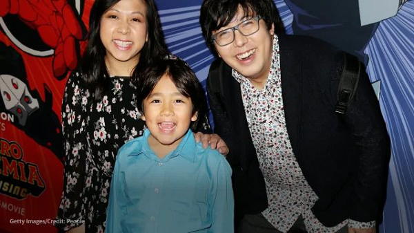 Không có gì ngạc nhiên khi lượng người xem khổng lồ của cậu chủ yếu là các khán giả ở độ tuổi thiếu nhi. Kênh Ryan’s World của Ryan Kaji bắt đầu hoạt động từ năm 2015 do cha mẹ của cậu bé quản lý, và hiện thu hút khoảng 41,7 triệu người đăng ký và 12,2 tỉ lượt xem.