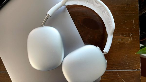 Phiên bản cao cấp nhất vừa được ra mắt là AirPods Max, với bảo hiểm sẽ mất khoảng 608 USD.