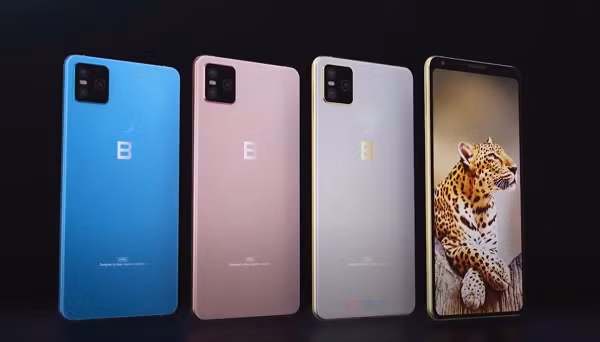 Khẳng định lại chất lượng của những chiếc Bphone, ông Quảng giải thích: “Chúng tôi chọn bắt đầu từ sản phẩm cao cấp, thay vì giá rẻ như mọi người thường nghĩ".