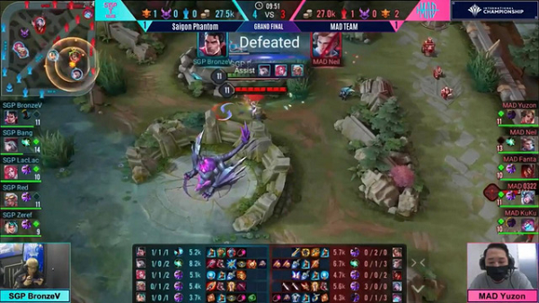 Trong trận đầu tiên, cả hai đội có một màn khởi động trái ngược khi Saigon Phantom thua đau đớn trước sức ép của MAD Team. Tuy nhiên, đây có thể là một chiến thuật nhường thế trận để "thả tướng" của Saigon Phantom theo như caster của Garena nhận xét.