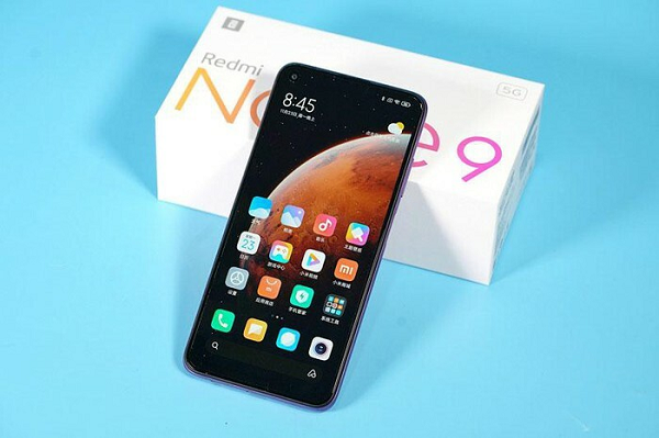 Redmi Note 9 5G sẽ được bán ra với giá khởi điểm từ 1300 NDT (khoảng 4.6 triệu đồng) cho bản 6GB RAM + 128GB ROM. Phiên bản 8GB/128GB có giá 1500 NDT (khoảng 5.3 triệu đồng), trong khi giá của bản 8GB/256GB là 1700 NDT (khoảng 6 triệu đồng).