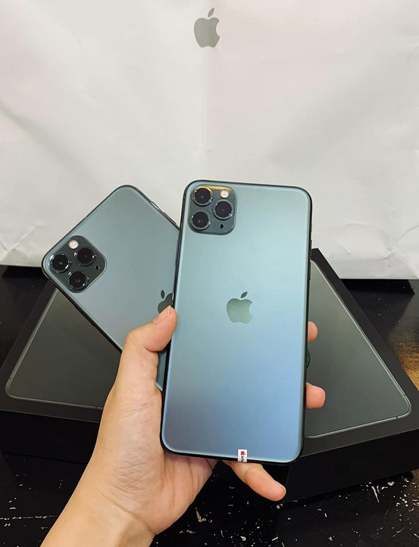 Trước đó, Apple cũng chính thức "khai tử" iPhone 11 Pro và iPhone 11 Pro Max sau sự kiện "Hi! Speed".