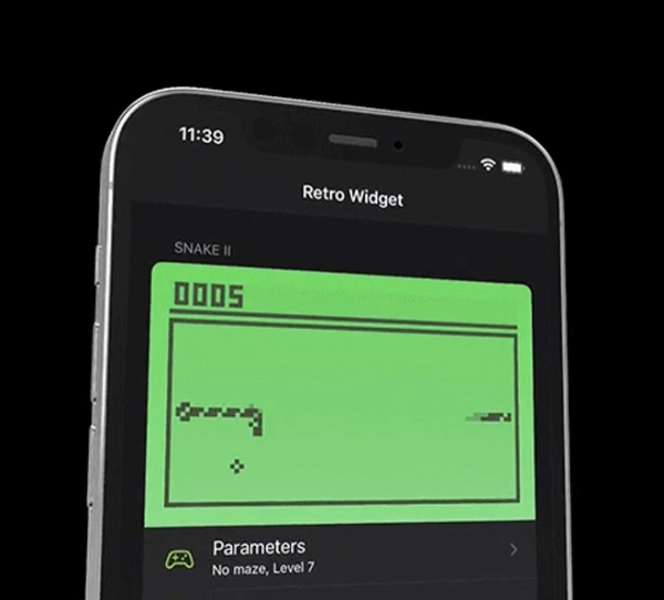 Trên thực tế, như bao widget khác trên iOS 14, chức năng của Retro Widget 2 khá hạn chế, chỉ hiển thị được thời lượng pin và cột sống dưới dạng đồ hoạ pixel xưa cũ.