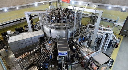 Mặt Trời nhân tạo HL-2M Tokamak được thiết kế nhằm cung cấp nguồn năng lượng sạch, tương tự Mặt Trời thật.