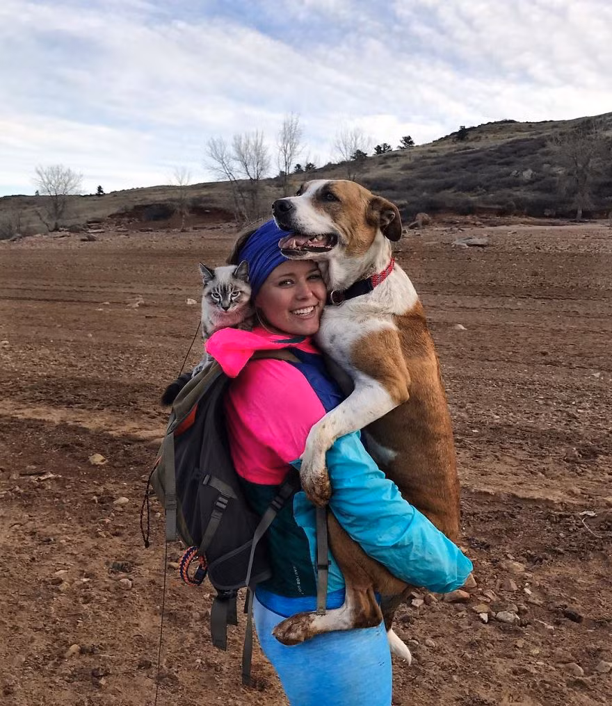 Tất cả mọi người đều cho biết, hành trình tràn ngập cảm hứng của Henry và Baloo đã đem đến niềm vui và truyền nhiệt huyết cho họ. Mong rằng đôi bạn thân chó và mèo này sẽ còn cùng nhau khám phá, tận hưởng thiên nhiên trên nhiều cung đường khác nữa. (Nguồn Bored Panda)