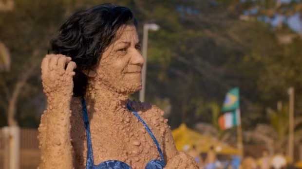 Nguoi phu nu bi goi "quai vat xau xi" va no luc ngoan muc-Hinh-5