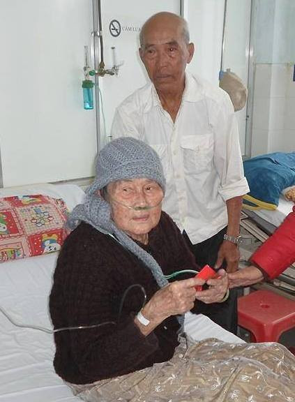 Mang Tet den benh nhan ngheo trong benh vien-Hinh-5