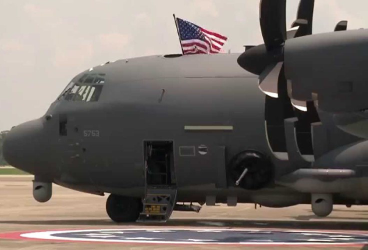 Về mặt lý thuyết, một tia laser có thể vô hiệu hóa thậm chí phá hủy dễ dàng các mục tiêu của đối phương.