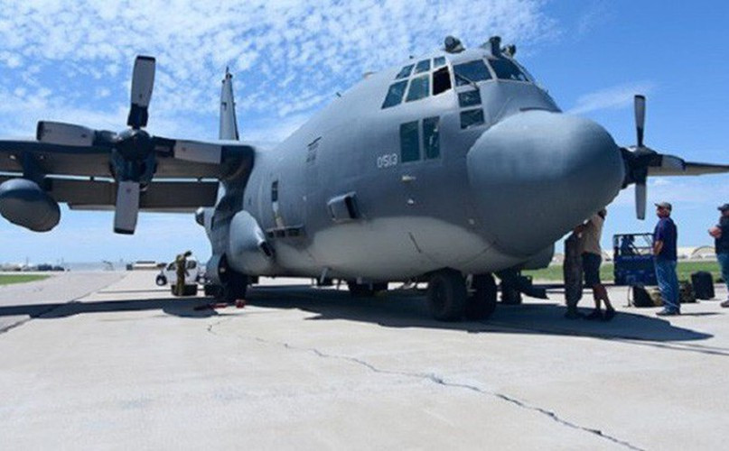 Đại tá Tom Palenske, chỉ huy Nhóm tác chiến số 1 của Không quân Mỹ cho biết, vũ khí laser sẽ là “con át chủ bài” giúp vô hiệu hóa các hệ thống vũ khí khác dễ dàng hơn.