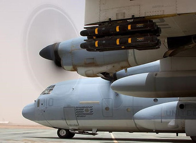 Với kế hoạch phát triển và trang bị hệ thống vũ khí laser mới, những chiếc AC-130J có thể được điều chỉnh để tạo ra hiệu ứng ít mang tính sát thương hơn, đồng thời tạo ra sức nặng cho hệ thống hậu cần của đối phương.