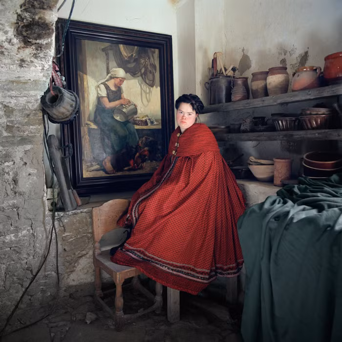 Thế giới của Sofie được Snezhana von Büdigen miêu tả là thấm đẫm những điều kỳ diệu. Ngôi nhà cô gái này sống có những đồ cổ. Nó được xây trên khu đất có từ thế kỷ XVI ở Eilenstadt, Đức. Sofie mơ mộng và luôn kiên trì theo đuổi những gì cô muốn.