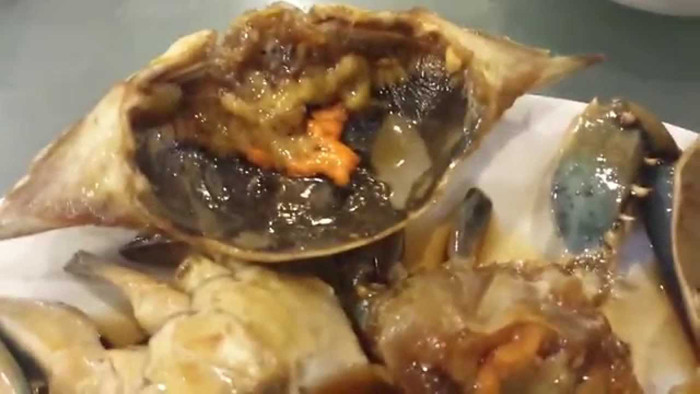 Nhiều người nhận xét, món ngon cua "say" rất ngọt thịt, đậm đà, phần rượu cùng gia vị thấm vào thịt nên cảm giác khá lạ.