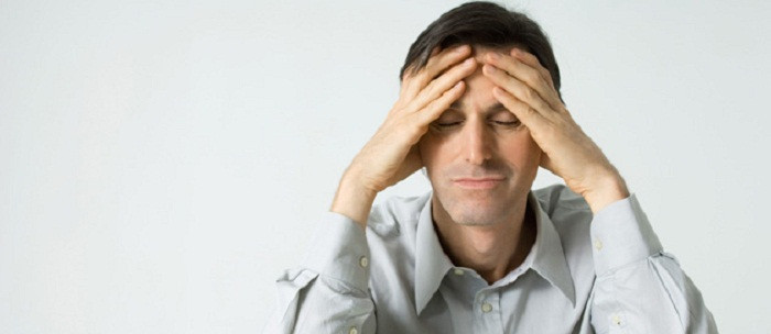 Tuy nhiên, nếu như tuyến tiền liệt to ra một cách âm thầm, đó sẽ là dấu hiệu cảnh báo về sức khỏe sinh lý của nam giới đang bị đe dọa, thậm chí có thể dẫn đến nhiều biến chứng nguy hiểm khác nếu như không được điều trị kịp thời.