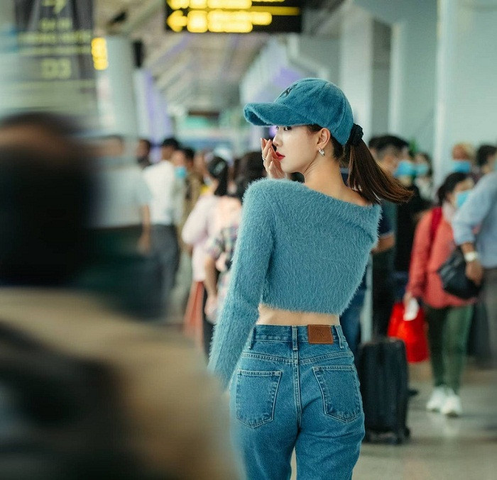 Ngắm Ngọc Trinh lên đồ đỉnh cao, nhiều người liên tưởng tới bộ đồ “nữ hoàng giải trí” Cbiz Phạm Băng Băng từng để lại dấu ấn đậm nét.