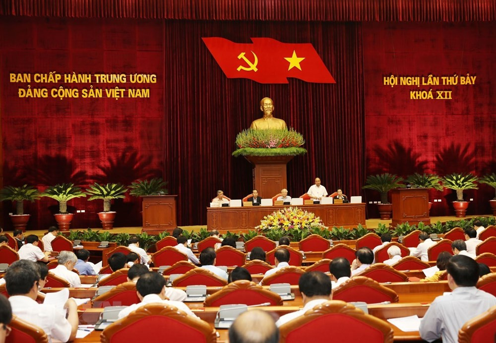 Ủy viên Bộ Chính trị, Thủ tướng Chính phủ Nguyễn Xuân Phúc điều hành phiên thảo luận.