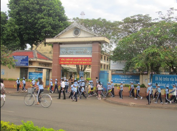 Dieu tra lanh dao truong hoc o Dong Nai tham o 22 ty dong