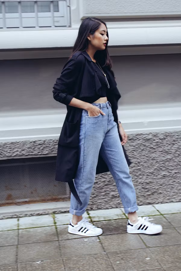 Ngắm phong cách ăn mặc cực ngầu của nữ du học sinh Việt tại Đức.