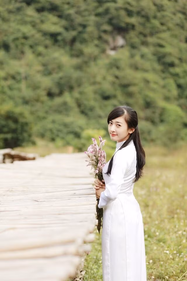 Đang học năm thứ hai, cũng là năm cuối của trường T45, Khánh Ly cho biết dự định của cô sau khi ra trường là về Phòng Cảnh sát bảo vệ và cơ động tỉnh Lạng Sơn để làm việc, sau đó cố gắng và nỗ lực phấn đấu làm việc thật tốt để tiếp tục học lên đại học.