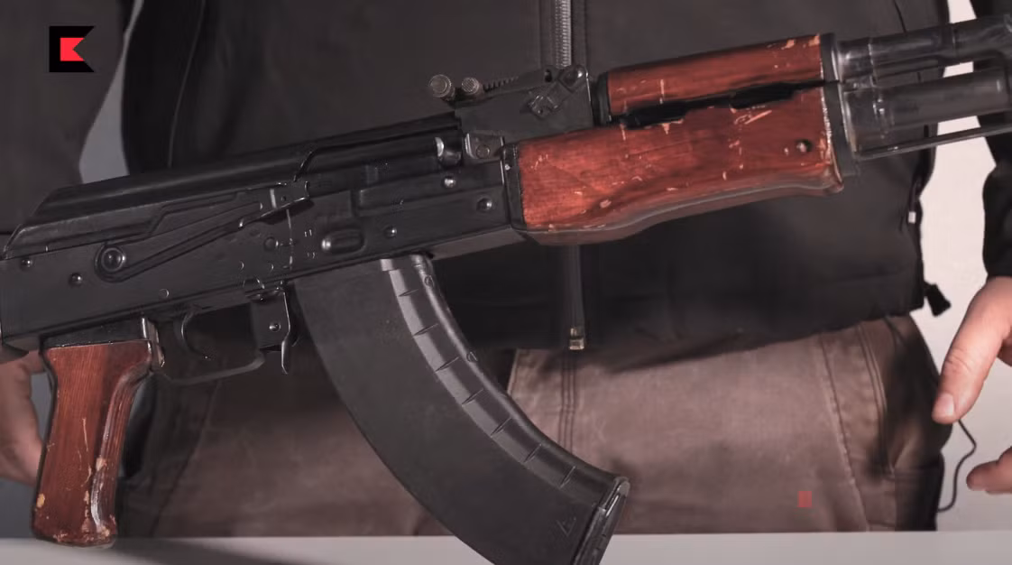 Về thiết kế, RPK là sự kết hợp giữa súng trường tấn công AKM và trung liên RPD (chỉ phần báng súng), dĩ nhiên mẫu trung liên này cũng sử dụng cỡ đạn tiêu chuẩn 7,62×39mm tương tự như của AK-47/AKM. Nguồn ảnh: Kalashnikov.