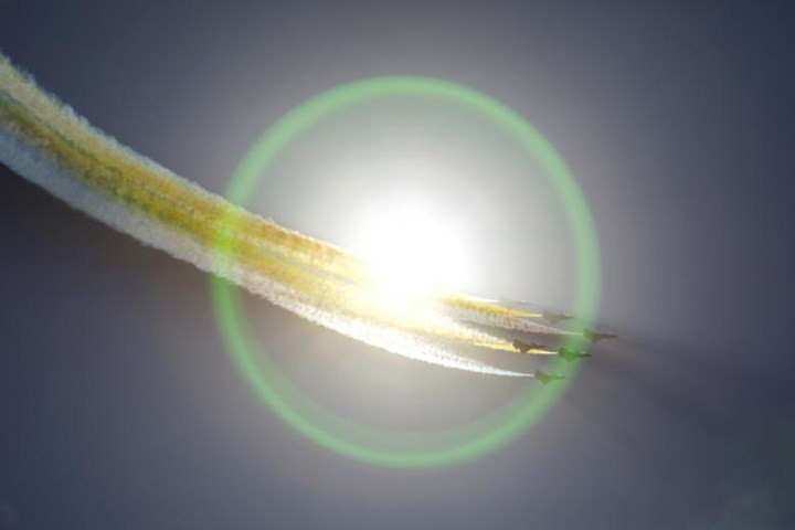 An tuong man trinh dien nhao lon tren khong tai trien lam Chu Hai