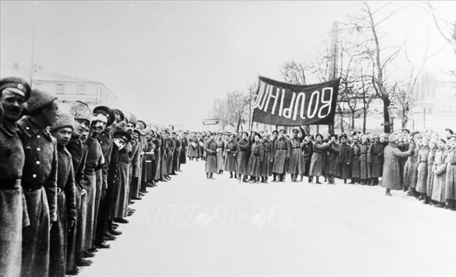 Trung đoàn Volynsky, trung đoàn đầu tiên ra mặt trận (2/1917). Ảnh: Tư liệu TTXVN