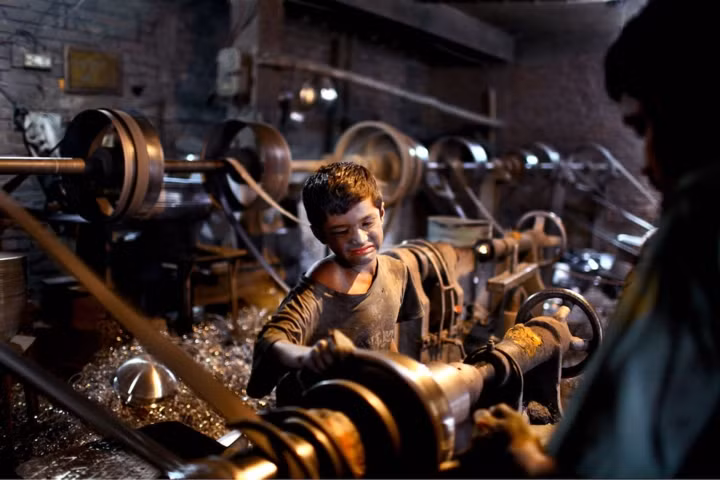 Những bức ảnh của Akash là một cách để nâng cao nhận thức và khiến nhiều người hiểu về cuộc đời của những con người bị lãng quên, trong đó có cả những đứa trẻ.