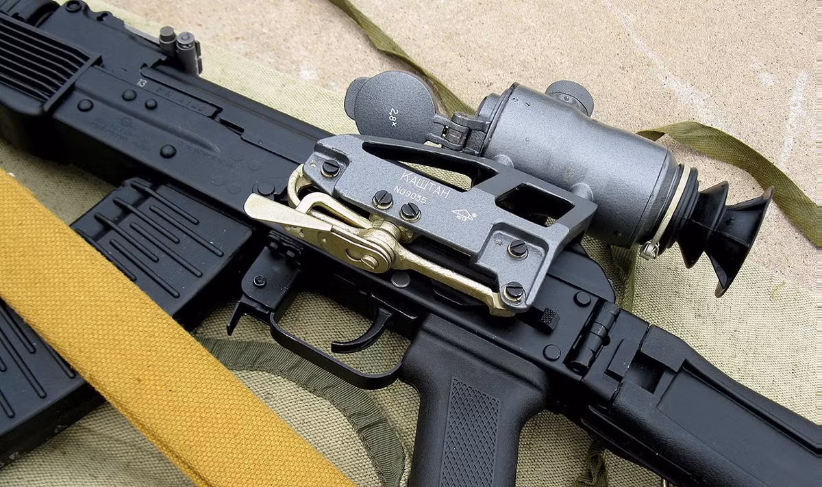 Trung liên RPK còn được đánh giá là loại vũ khí lý tưởng cho nhiệm vụ tác chiến trong môi trường đô thị hoặc ở những vùng rừng núi. Tầm sát thương của súng khoảng 450 m còn độ giật thì nhỏ hơn các loại súng máy khác. Nguồn ảnh: The AK Forum.