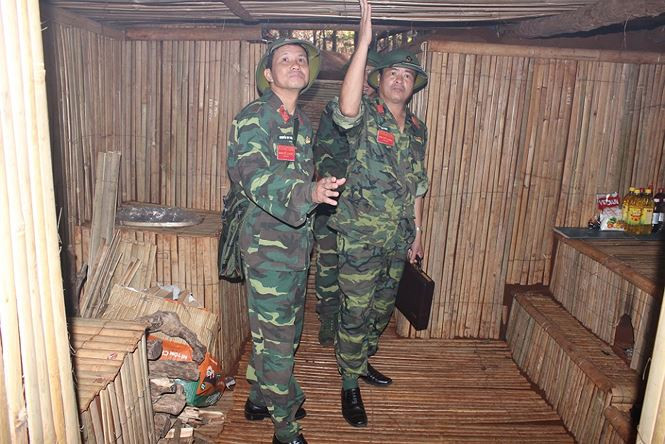 Xây dựng công trình chiến đấu bếp Hoàng Cầm cấp 2; tổ chức nấu, chia ăn, nắm cơm theo tiêu chuẩn. Tiến hành chấm điểm việc xây dựng hầm hào hậu cần chiến đấ.