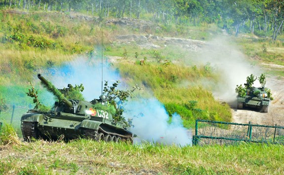 Sau khi phát tình huống, hỏa lực pháo binh, pháo phòng không, không quân chi viện kịp thời, chính xác; lực lượng bộ binh và xe tăng phối hợp nhịp nhàng, đánh chiếm các mục tiêu theo đúng phương án đã xác định.