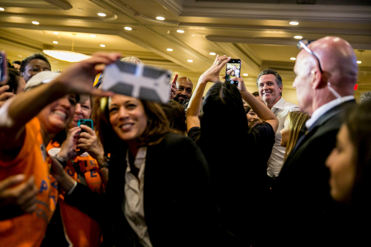 Trong lịch sử nước Mỹ, đảng của tổng thống cầm quyền rất ít khi thắng cuộc bầu cử giữa kỳ. Tuy nhiên, theo AFP, nền kinh tế Mỹ phát triển thịnh vượng đang là một trong những lợi thế mà ông Trump và đảng Cộng hòa có thể tận dụng để mang về chiến thắng.