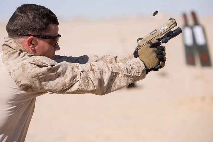 Súng ngắn M1911 đã được lục quân Mỹ sử dụng từ thời Thế chiến 1 và đang được đưa dần ra khỏi kho vũ khí của lực lượng này.