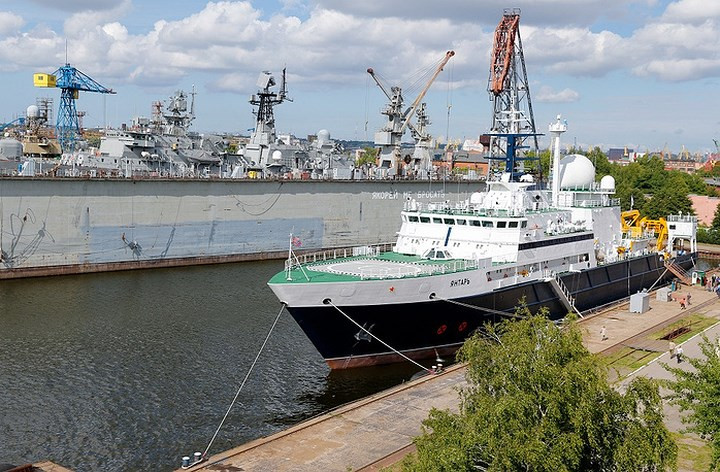 Tàu Thám hiểm đại dương Yantar thuộc Dự án 22010, gia nhập Hải quân Nga năm 2015.