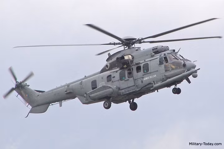 EC-725 có thể được sử dụng không chỉ để tìm kiếm và cứu nạn mà cho mục đích vận chuyển hàng hóa, vận chuyển lực lượng đặc nhiệm, hoặc sơ tán người bị thương. Ảnh: Military-Today.