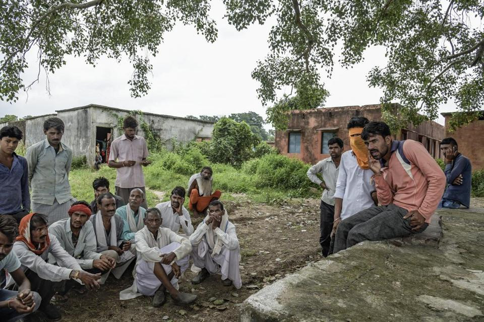 Phan biet dang cap o An Do: Nguoi Dalit bi danh dap, lot da dau-Hinh-4